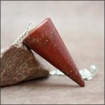 Pendule cône en Jaspe rouge