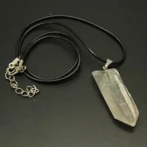 Pendentif quartz brut pointe