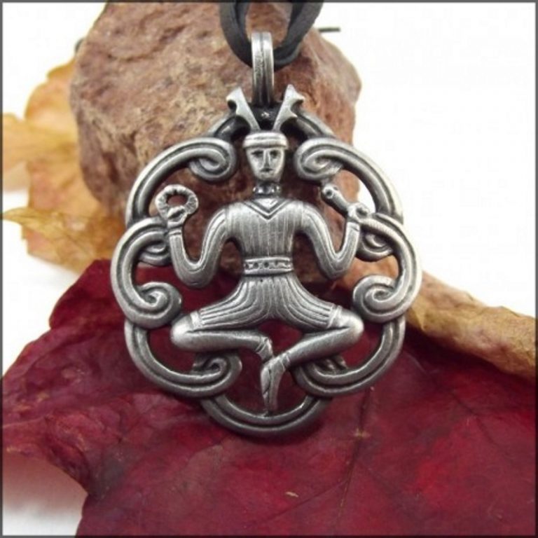 Pendentif amulette dieu cornu celte Cernunnos