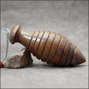 pendule en bois grand modele de forme goutte