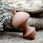 Pendule en bois de platane