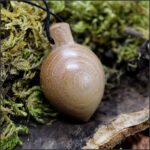 Pendule artisanal en orme