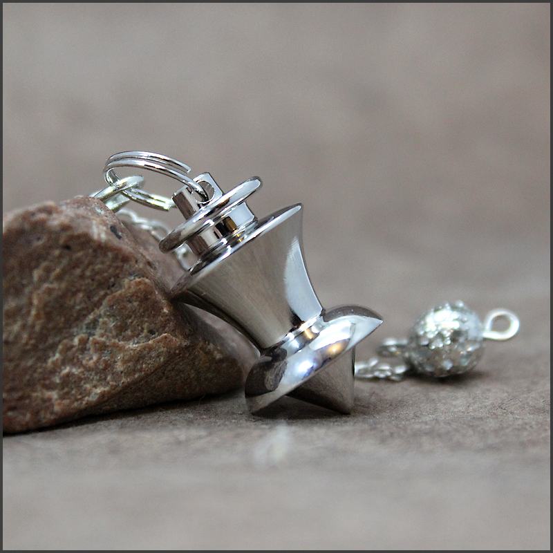 pendule divinatoire metal chrome