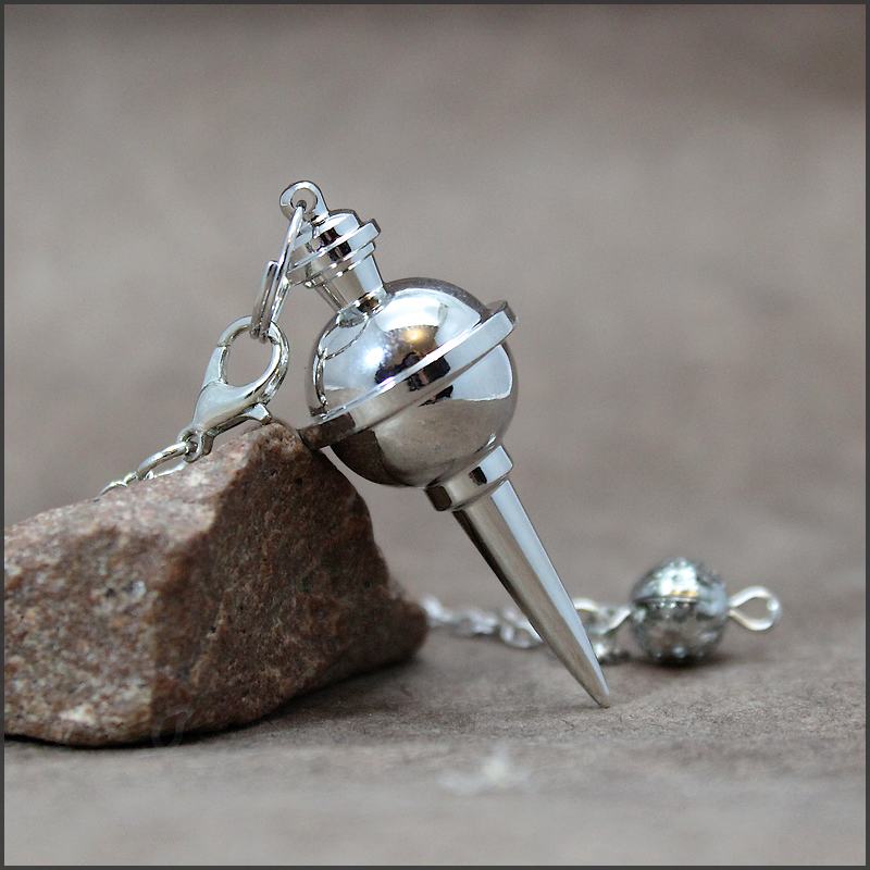 pendule divinatoire sphere et pointe