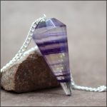 Pendule en fluorite violette