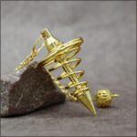 Pendule Spirale en Métal