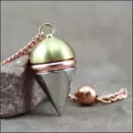 Pendule tibétain métal, laiton et cuivre