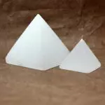 Pyramide de Sélénite