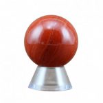 Sphère de jaspe rouge