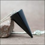 Pendule cône obsidienne noire