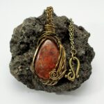 Pendentif cuivre et agate rouge