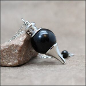 pendule obsidienne noire