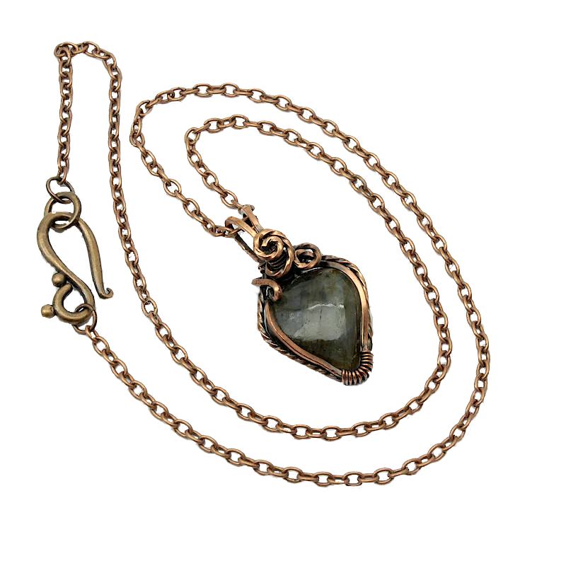 pendentif coeur de labradorite verte