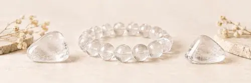bijoux en cristal de roche naturel